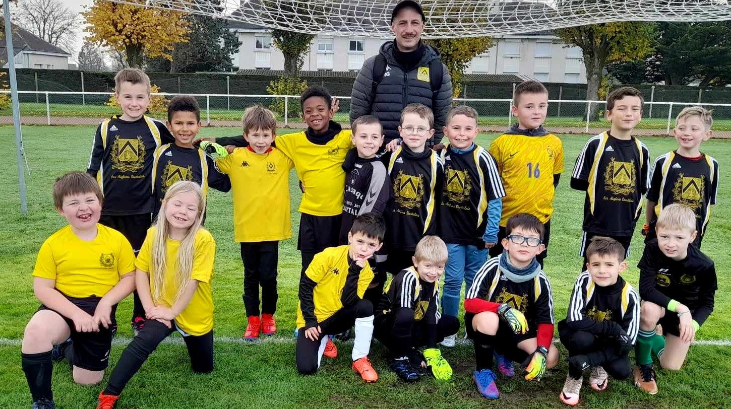 Photo d’équipe des U9 des Aiglons Durtalois